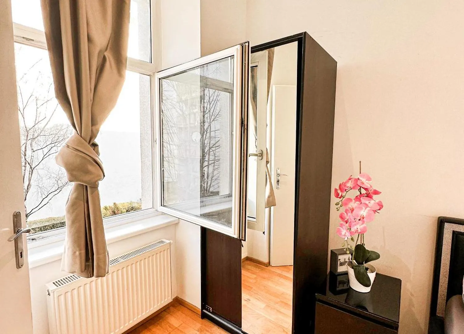 Lovely Rooms In Brigittenau Area Mm10 Vienna Austria
